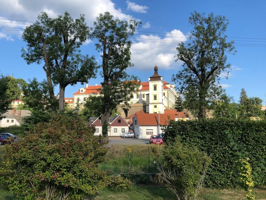 Apartman V Podzamci Rychnov nad Kneznou Kültér fotó